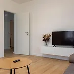 Casa More, Ospitar 코스타 볼피노